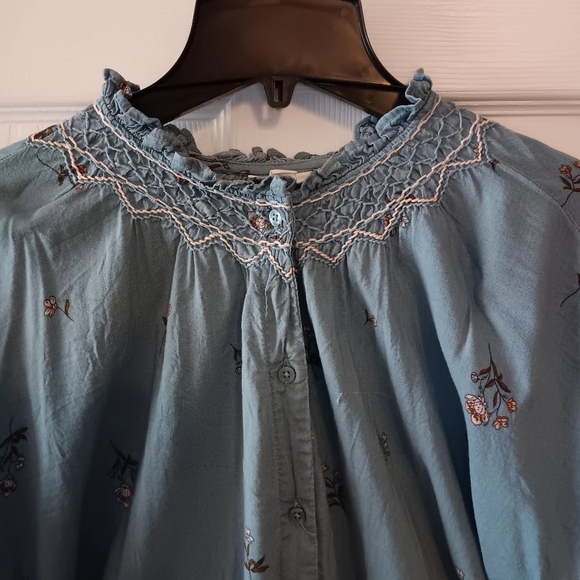 a.n.a Womens Chambray Peasant Button Front Blouse Shirt - Picture 2 of 9